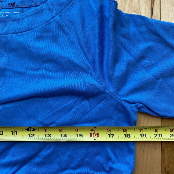 L.L.Bean‎ Tee, Button-Back - Picture 6 of 10